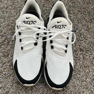 Women’s Nike Airmax 270